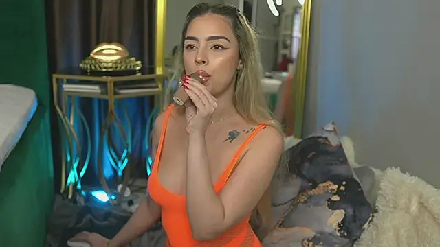 ScarletColes online show from January 2025 02:36:01 AM