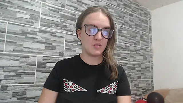 Snapshot of Venus_Santana chatting on December 2024 06:33:01 PM Venus Santana online show from December 2024 06:33:01 PM