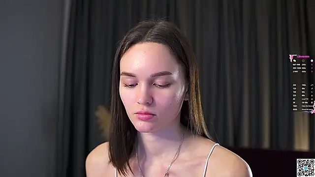 Snapshot of AnneKlint chatting on January 2025 11:32:01 AM AnneKlint online show from January 2025 11:32:01 AM