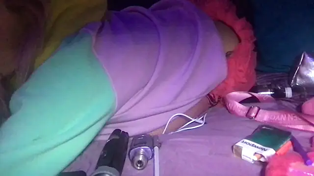 Snapshot of watermellonpussy chatting on December 2024 03:31:02 PM watermellonpussy online show from December 2024 03:31:02 PM