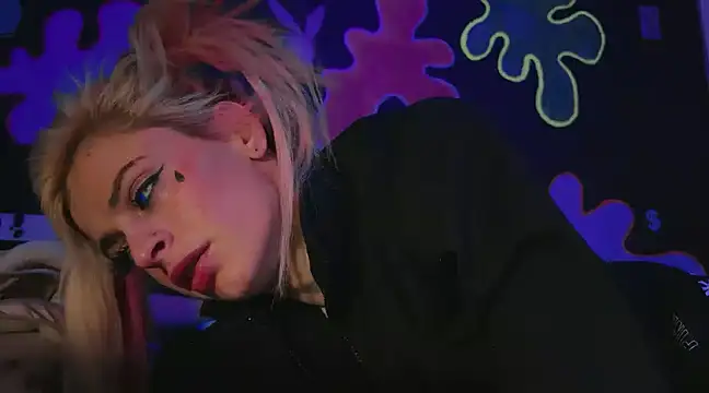 Snapshot of watermellonpussy chatting on December 2024 12:45:02 PM watermellonpussy online show from December 2024 12:45:02 PM