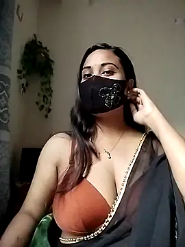 Snapshot of SimaRoy- chatting on January 2026 01:42:02 AM SimaRoy- online show from January 2026 01:42:02 AM