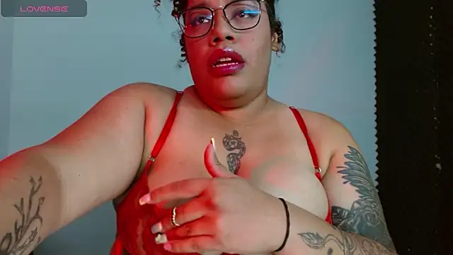 Snapshot of Dirty_sara17 chatting on September 2025 03:17:02 AM Dirty sara17 online show from September 2025 03:17:02 AM