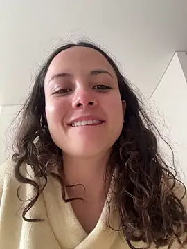 Megan Rodrigo online show from May 2026 04:15:02 PM