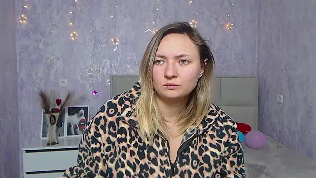 SallyVerda online show from January 2025 04:15:01 AM