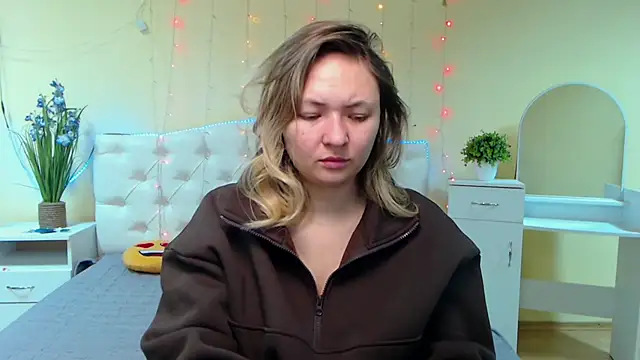 SallyVerda online show from January 2025 06:21:01 PM