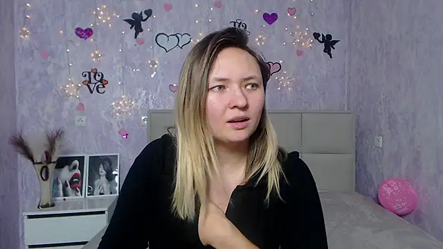 SallyVerda online show from February 2025 10:30:02 PM