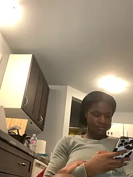 Snapshot of ninaperry777 chatting on March 2025 08:11:01 PM ninaperry777 online show from March 2025 08:11:01 PM