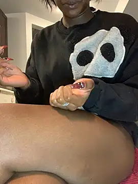 Snapshot of ninaperry777 chatting on March 2025 09:02:02 PM ninaperry777 online show from March 2025 09:02:02 PM