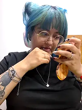 lucky-leah online show from February 2026 04:19:01 AM