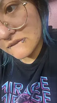 lucky-leah online show from May 2026 03:47:02 AM
