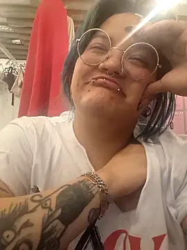 lucky-leah online show from June 2026 03:18:02 AM