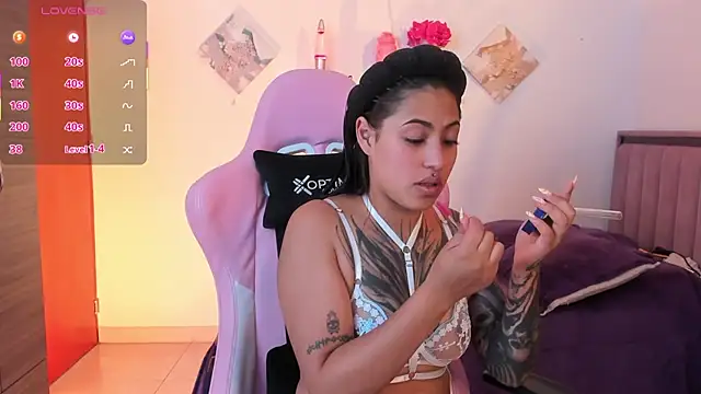 Snapshot of Kayla_foxxy chatting on June 2026 07:27:01 PM Kayla foxxy online show from June 2026 07:27:01 PM