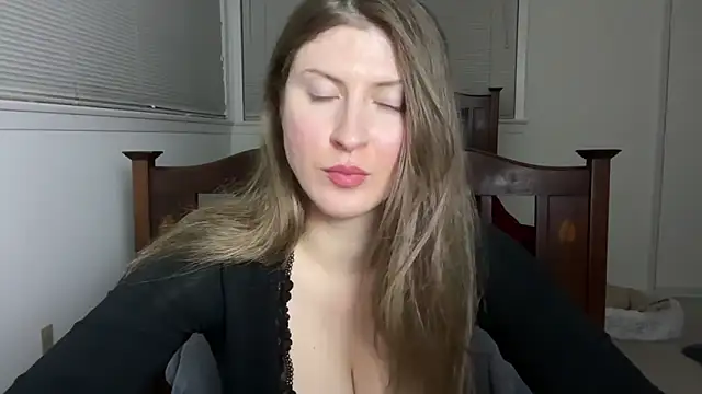 YUMIandbigWOLF online show from February 2026 04:16:02 AM