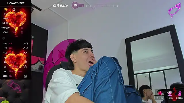 Santi delacruz online show from February 2025 10:09:01 PM