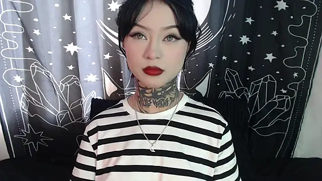 Isabella  dark online show from January 2025 08:22:02 PM