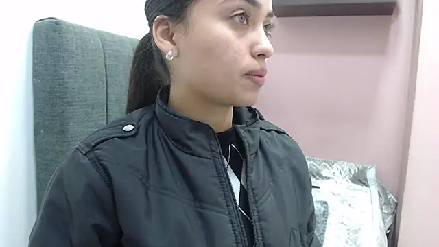 Snapshot of kate_stam chatting on October 2025 01:19:01 PM kate stam online show from October 2025 01:19:01 PM