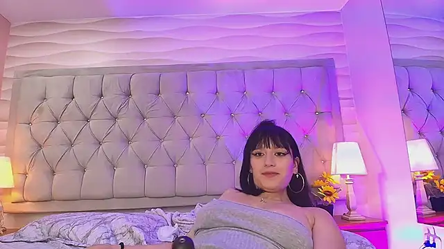 AlissonLopez  online show from February 2025 10:17:02 AM