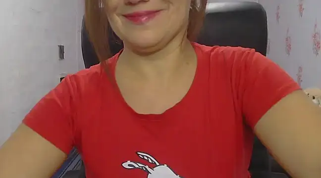 Snapshot of KittyyLaBeauty chatting on January 2025 09:21:01 PM KittyyLaBeauty online show from January 2025 09:21:01 PM