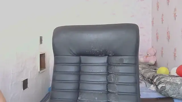 Snapshot of KittyyLaBeauty chatting on March 2025 07:05:02 AM KittyyLaBeauty online show from March 2025 07:05:02 AM