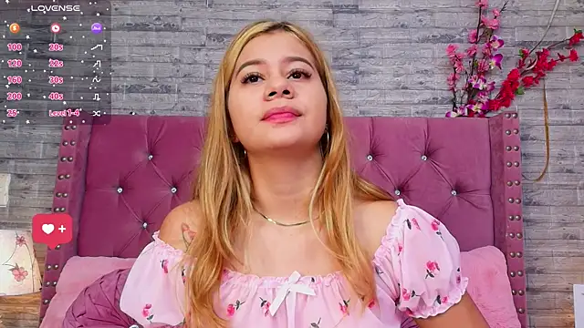 Snapshot of AuroraSim chatting on January 2025 12:58:01 PM AuroraSim online show from January 2025 12:58:01 PM