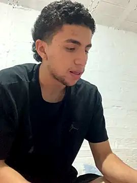 Snapshot of ever10183 chatting on December 2025 02:39:01 AM ever10183 online show from December 2025 02:39:01 AM