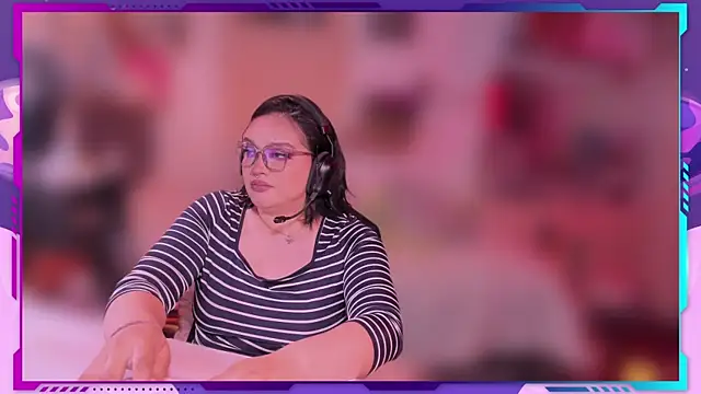 MegariaB online show from May 2026 04:52:01 AM