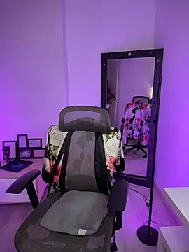 Snapshot of evangeline_ch chatting on November 2025 03:14:02 PM evangeline ch online show from November 2025 03:14:02 PM