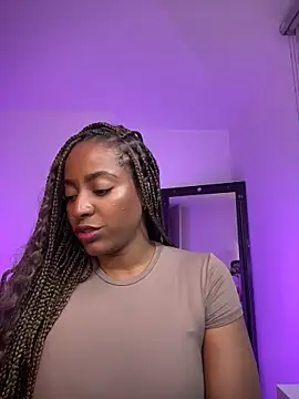 Snapshot of evangeline_ch chatting on December 2025 11:45:01 PM evangeline ch online show from December 2025 11:45:01 PM