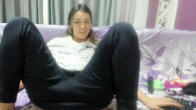 Snapshot of Dyana_Kaylinn chatting on December 2024 08:25:02 AM Dyana Kaylinn online show from December 2024 08:25:02 AM