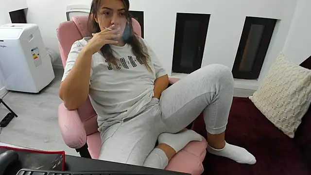 Snapshot of Dyana_Kaylinn chatting on September 2025 03:55:02 AM Dyana Kaylinn online show from September 2025 03:55:02 AM