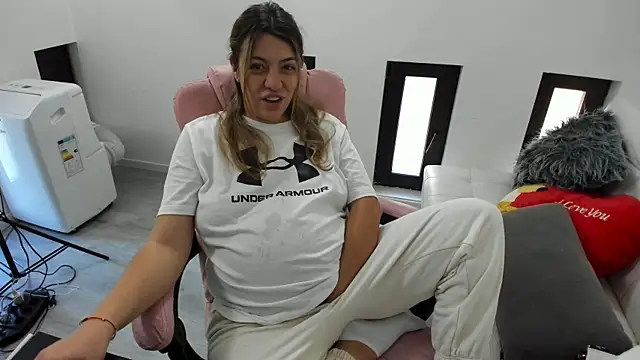 Dyana Kaylinn online show from June 2026 04:32:02 AM