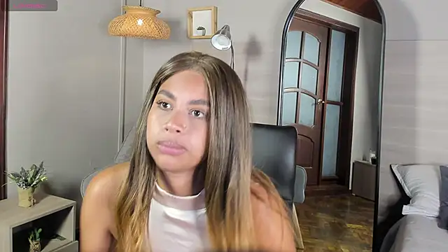 nayah   online show from May 2026 09:11:02 PM