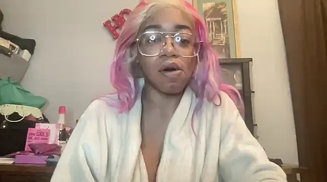 MommyConfident online show from March 2025 12:04:01 AM