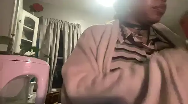 MommyConfident online show from March 2025 01:47:01 AM