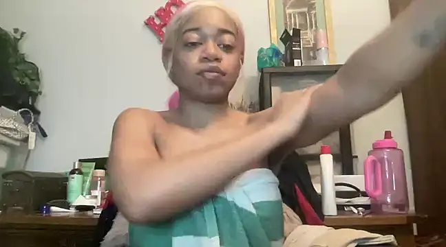 MommyConfident online show from March 2025 06:53:02 PM