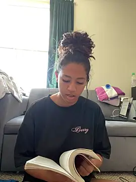 Snapshot of VanessaBling chatting on March 2025 03:17:02 PM VanessaBling online show from March 2025 03:17:02 PM