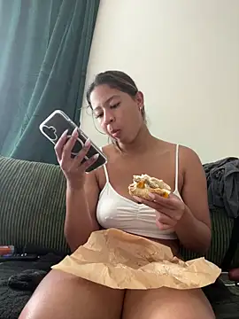 Snapshot of VanessaBling chatting on September 2025 02:08:01 PM VanessaBling online show from September 2025 02:08:01 PM