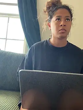 Snapshot of VanessaBling chatting on October 2025 02:59:01 PM VanessaBling online show from October 2025 02:59:01 PM