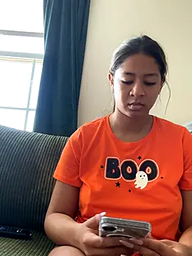 Snapshot of VanessaBling chatting on October 2025 03:10:01 PM VanessaBling online show from October 2025 03:10:01 PM