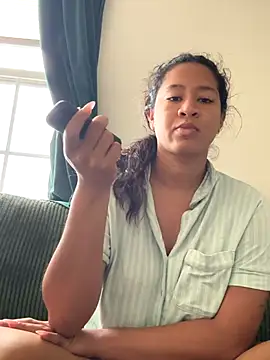 Snapshot of VanessaBling chatting on November 2025 04:05:01 PM VanessaBling online show from November 2025 04:05:01 PM