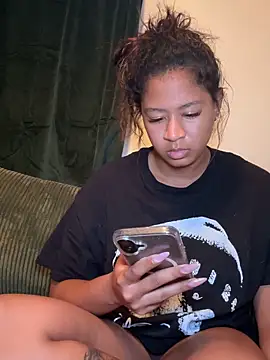 Snapshot of VanessaBling chatting on November 2025 01:44:01 AM VanessaBling online show from November 2025 01:44:01 AM