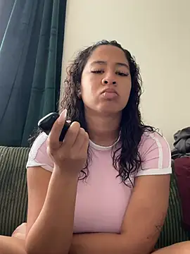 Snapshot of VanessaBling chatting on January 2026 03:58:01 PM VanessaBling online show from January 2026 03:58:01 PM