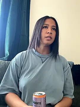 Snapshot of VanessaBling chatting on January 2026 04:11:01 PM VanessaBling online show from January 2026 04:11:01 PM