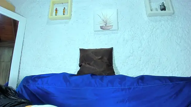 emiily s online show from March 2025 12:07:02 PM