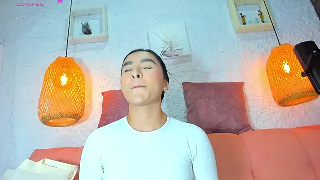 emiily s online show from October 2025 12:05:01 PM