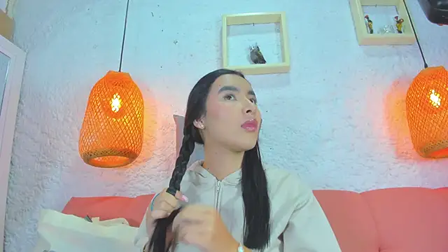 emiily s online show from November 2025 12:05:02 PM