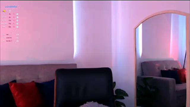 Snapshot of Valengarcia_ chatting on January 2025 10:02:01 PM Valengarcia online show from January 2025 10:02:01 PM