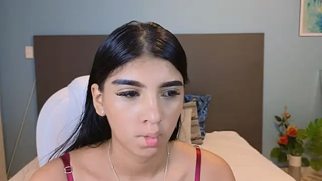 maiaa ruiz online show from December 2024 03:14:01 PM