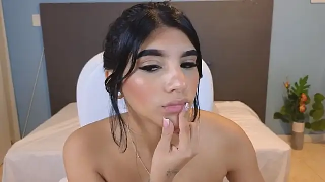 maiaa ruiz online show from December 2024 12:25:02 PM